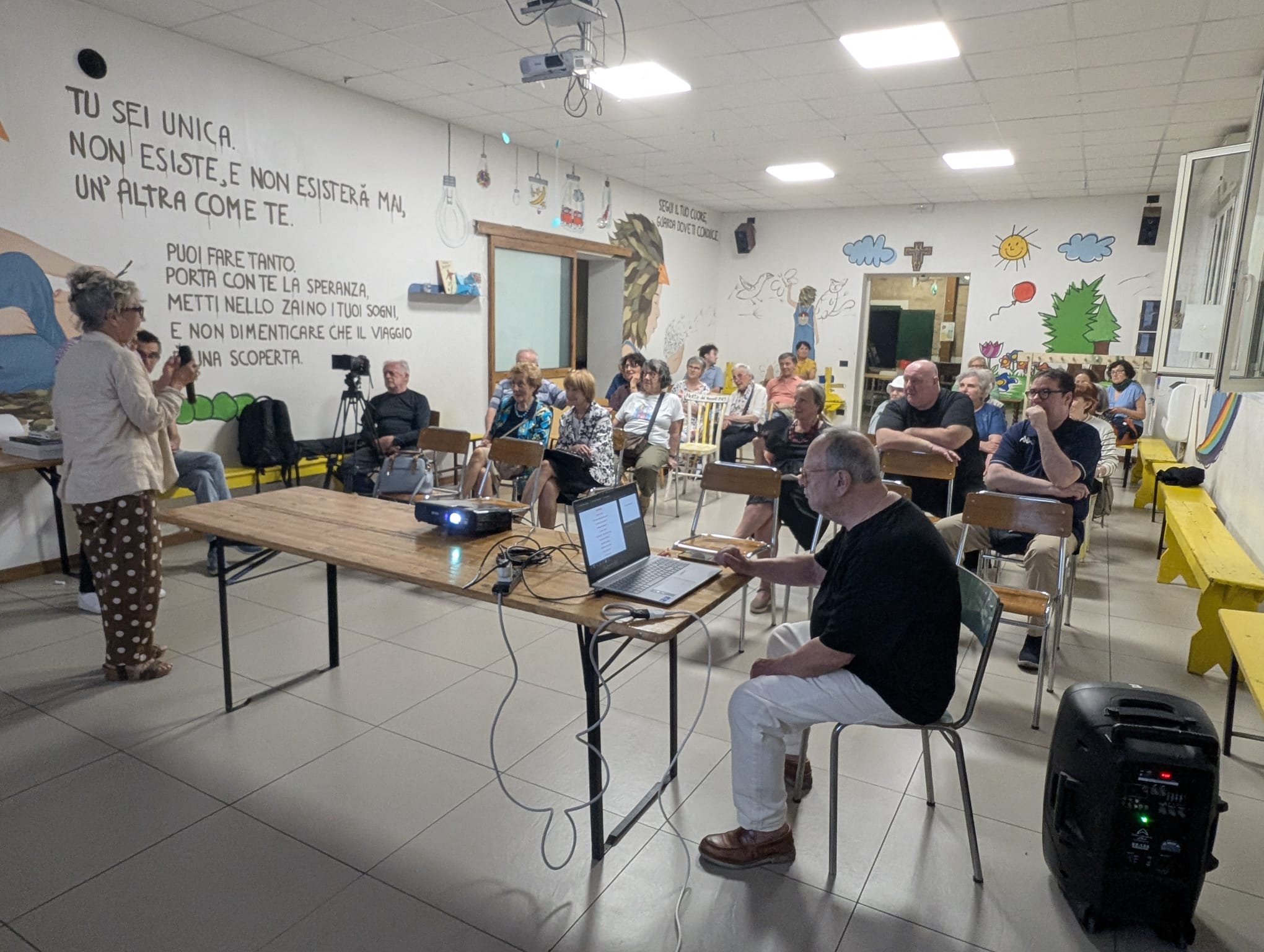 Presentazione Caramelle dall'Archivio 6 — intervento